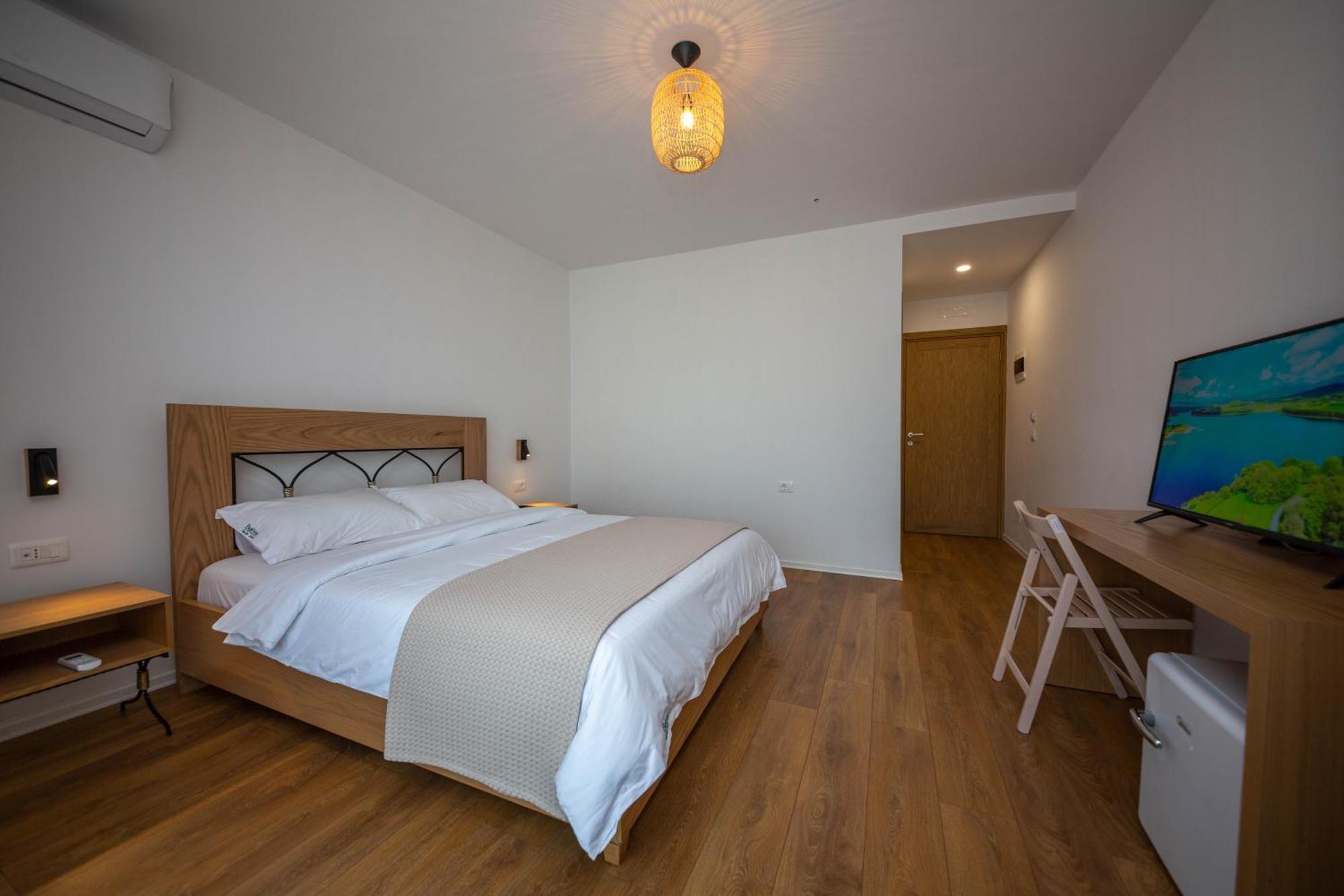 Hotel Gle-Alb Agrotourism Tepelene Zimmer foto
