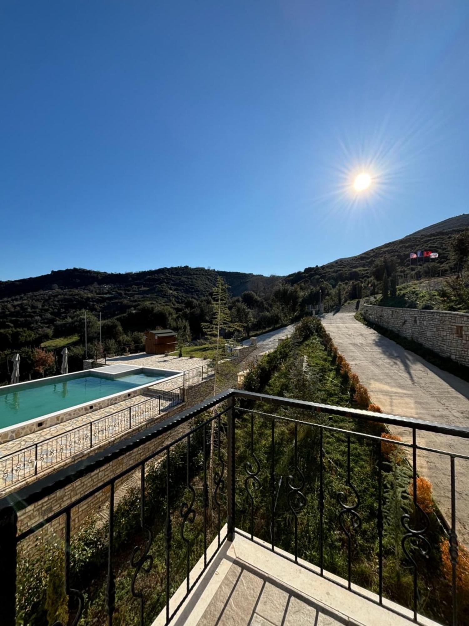 Hotel Gle-Alb Agrotourism Tepelene Exterior foto