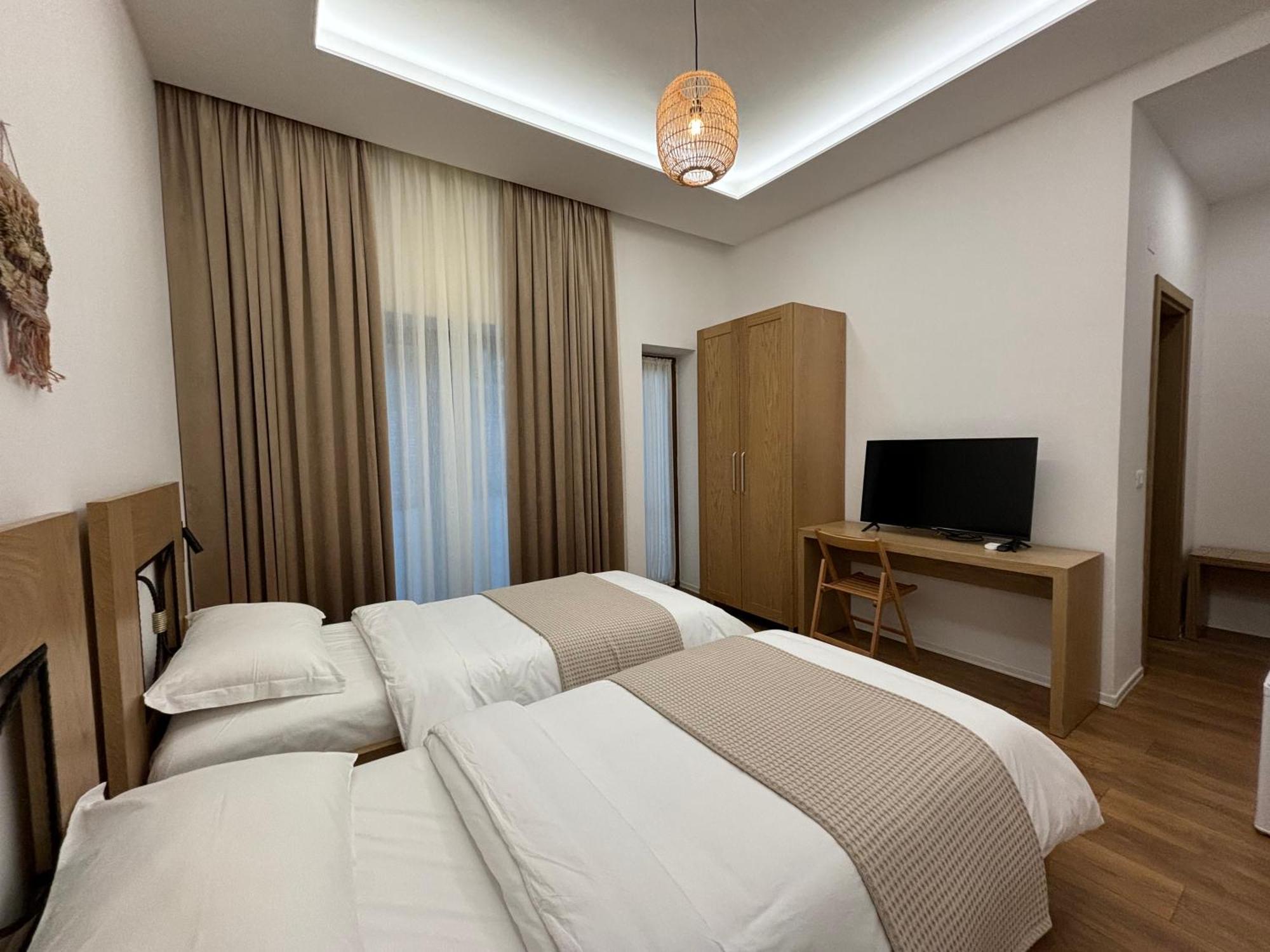 Hotel Gle-Alb Agrotourism Tepelene Exterior foto