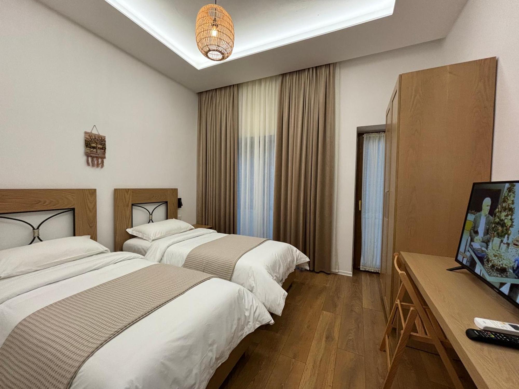 Hotel Gle-Alb Agrotourism Tepelene Exterior foto
